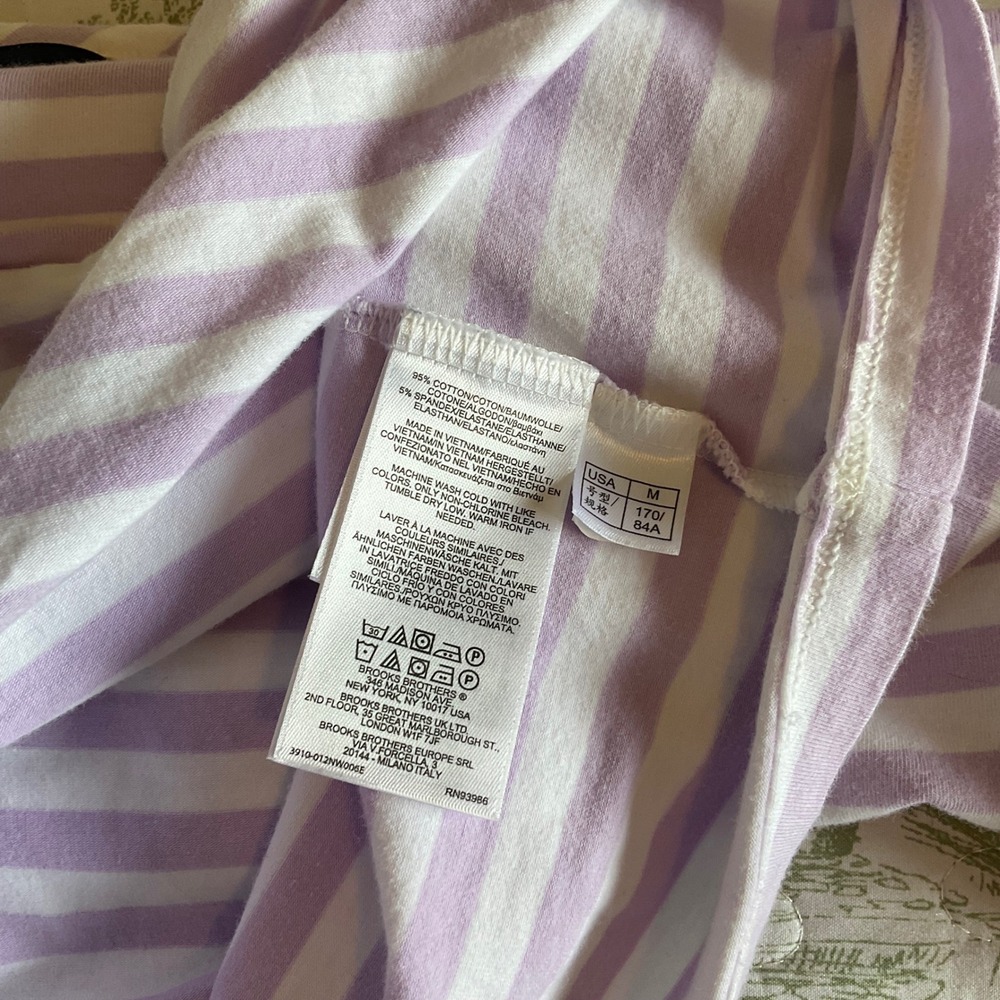 Brooks Brothers Womens V Neck T Shirt White Purple Striped Medium Cotton Tee - Picture 6 of 6
